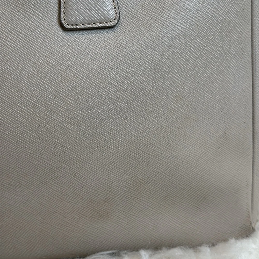 💯Authentic Prada Lux Safiano  Leather Handbag🍀 - Picture 8 of 15
